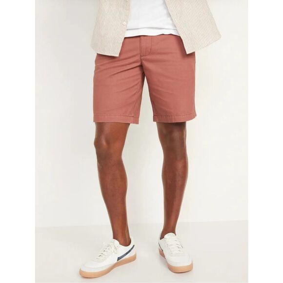 Mens Old Navy Straight Lived-In Khaki Non-Stretch Shorts in Red Sumac - Sz 36 - Picture 3 of 7